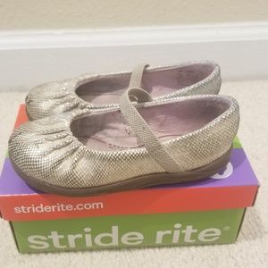 girls stride rite champagne cassie*pre-owned*